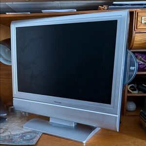 Silver Tablet with DVD Player